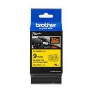Tze-Fx621 uzl.lente Flexible melns uz dzeltena, 9Mm  Tzefx621 4977766693233