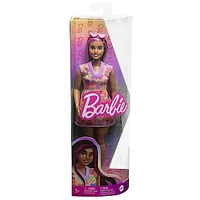 Lelle Barbie Fashionistas, kas valkā sirds formas kleitu 647819