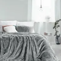 Sega gultas pārklājs 170X210 Tiffany tērauda pinkains dekoratīvs pleds ar mīkstu kažokādas struktūru un sudraba pavedienu 371403