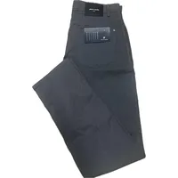 Pierre Cardin džinsu bikses ir pieejamas izmērā W34/L34.