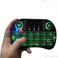 Mini klaviatūra ar Touch pad datorpeli un apgaismojumu