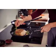 Brabantia Cepsanas panna Patron 24 cm Melna Patelnia patelnia Black
