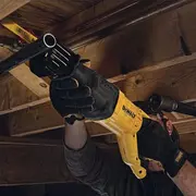 Dewalt Dwe305Pk 1100 W virzuļzāģis Szablasta