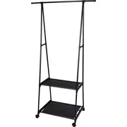 Uzglabāšanas risinājumi Pakaramais. Skapis uz riteņiem. plaukts. drēbju pakaramais. drēbes. ar plauktiem Storage Solutions Wieszak. Garderoba na stojak ubrania.