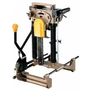 Makita ķēdes kaltis 1140W 7104L  088381006415