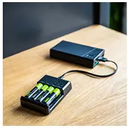 Charger Green Cell Gc Vitalcharger  4X Batteries Aa 2000Mah Ni-Mh Grsetgc01 iekārtas lādētājs
